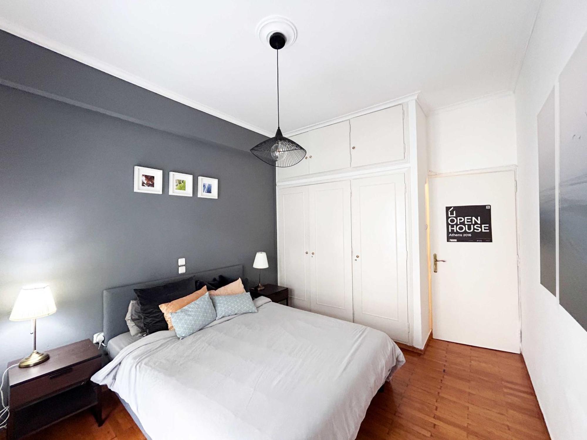 Cozy 1br In Art-filled Area Near Landmarks Афины