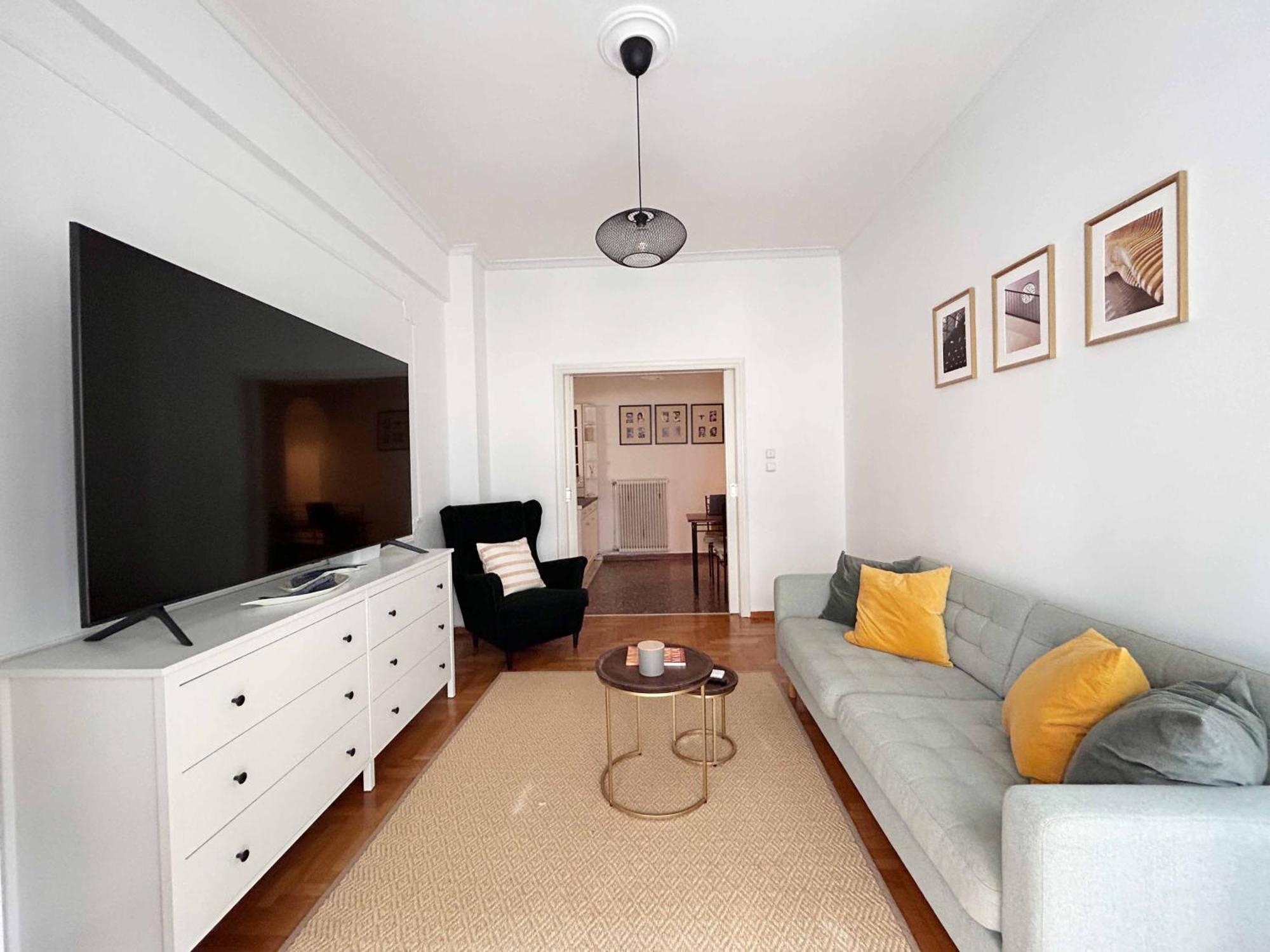 Cozy 1br In Art-filled Area Near Landmarks Апартаменты Афины