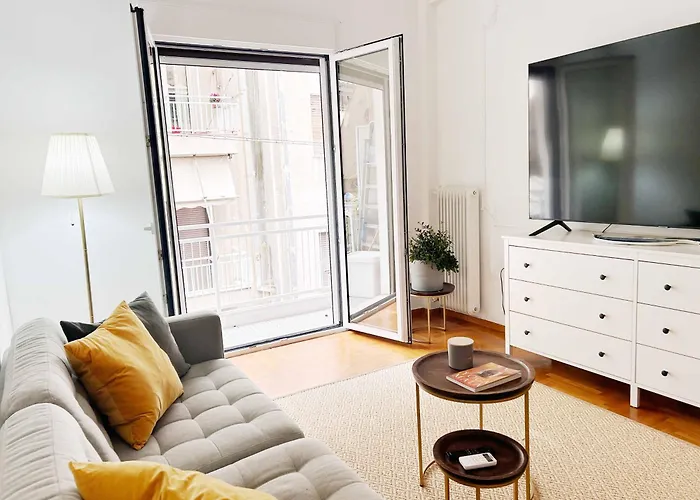 Cozy 1Br Apt In Art-Filled Area Near Athens Landmarks