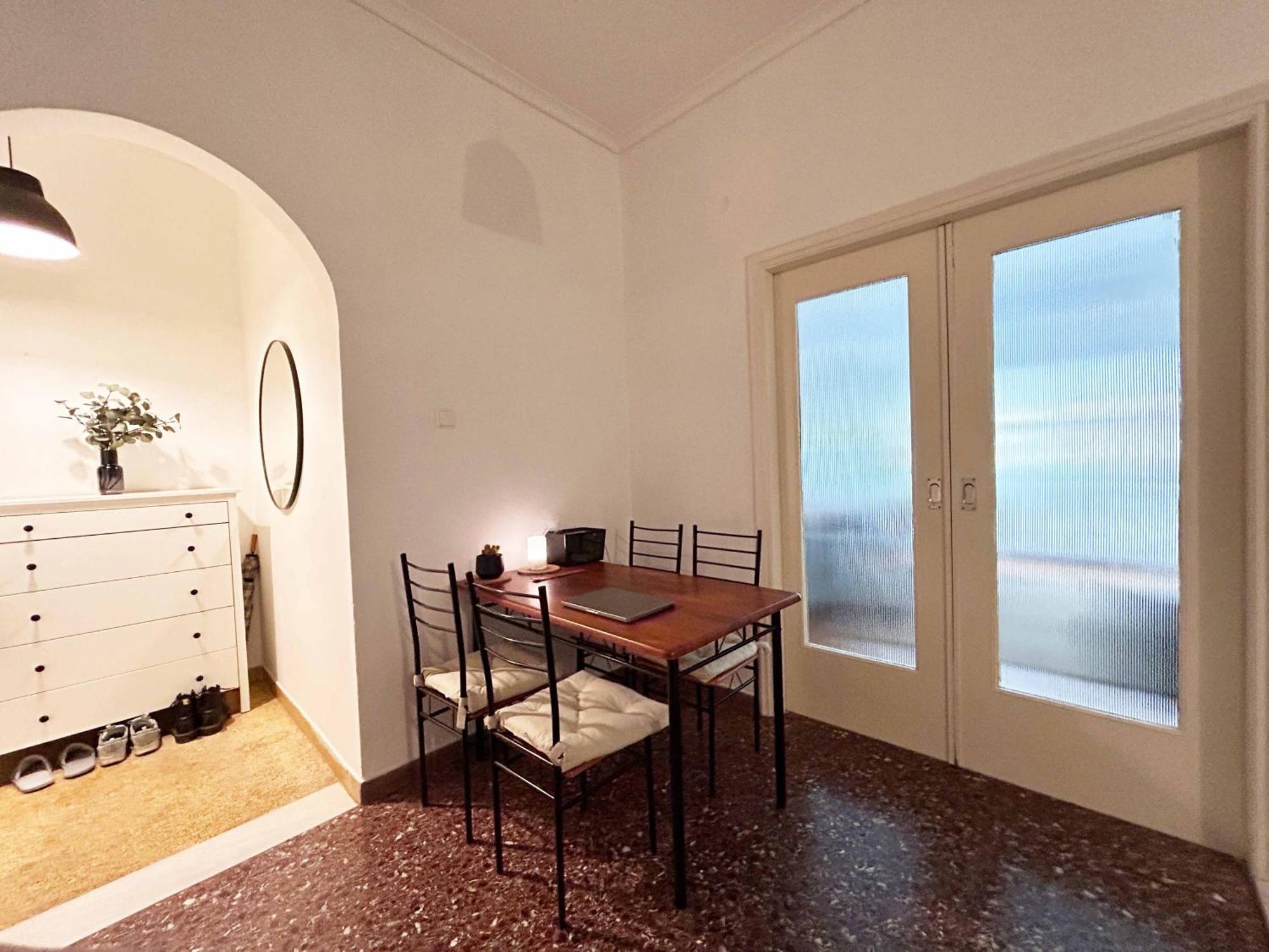 Cozy 1br In Art-filled Area Near Landmarks Appartement
